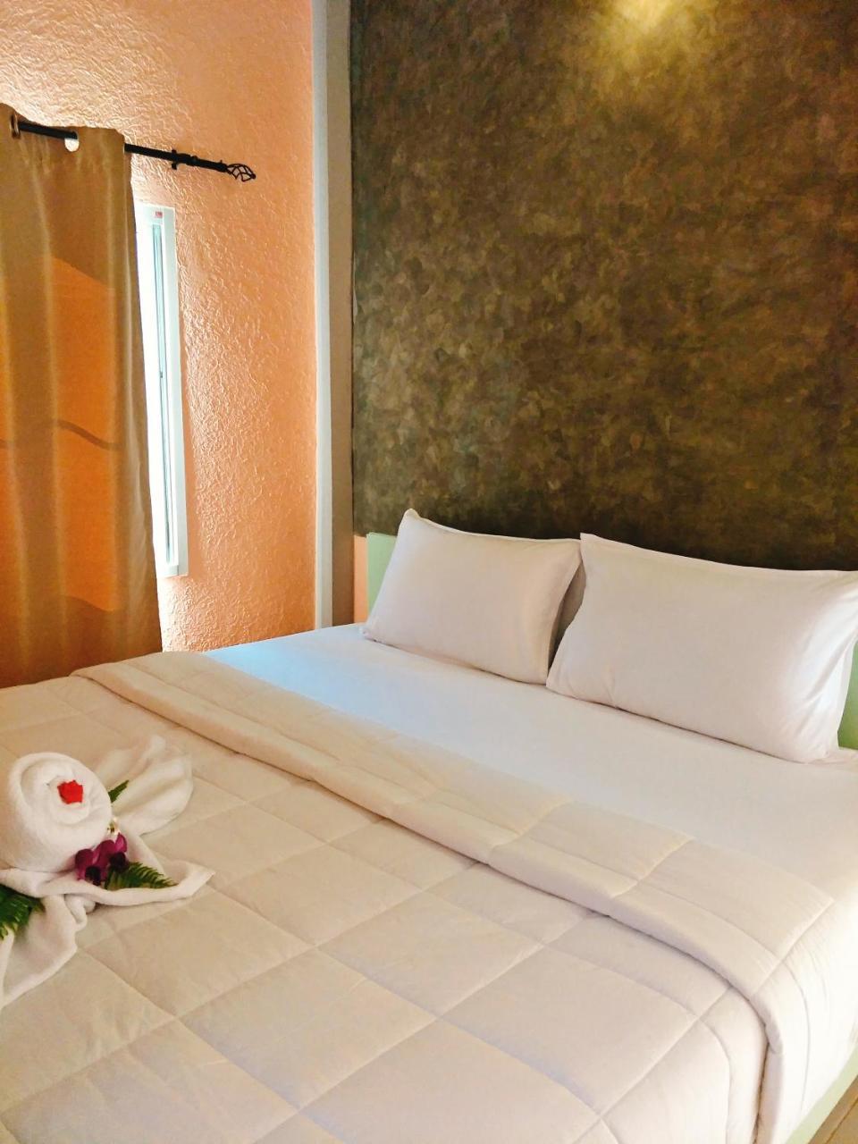 Hotel Baan Chid Talay Koh Chang Esterno foto